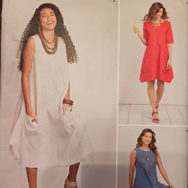 Simplicity 8640 Misses/Women Dress or Tunic | Pullover, Loose-Fitting, Asymmetrical Hem | Sewing Pattern, sizes 10-18 or 20W-28W - UNCUT