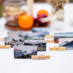 Faveurs de douche nuptiale classiques en vrac, épingles à linge de mariage souvenir, mariage monogrammé réservez la date, cartes de remerciement de montagne