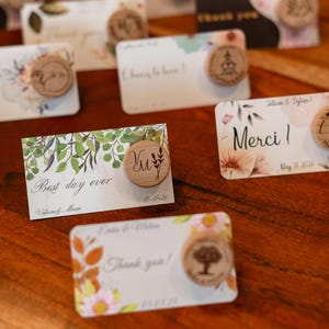 Cadeaux de mariage en vrac monogrammés, cartes de remerciement classiques, lot de 50 bouchons à vin personnalisés, faire gagner la date de la douche nuptiale, décoration de mariage rustique