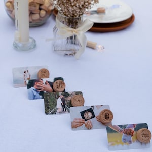 Cadeaux classiques en vrac pour les invités de mariage, bouchons de bouteilles de vin gravés, lot souvenir de 100 cartes photo de remerciement, cadeaux de douche nuptiale en plein air
