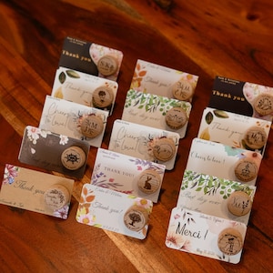 Lot de 100 bouchons de bouteille de vin souvenir rustique, cartes de remerciement classiques, mariage monogrammé réservez votre date, faveurs de douche nuptiale en plein air