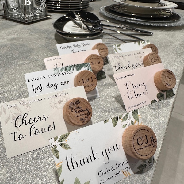 Wedding Favors - Personalized Wine Cork Stopper with Thank You KRAFT Pop-up Stopper Stand CARD - Original idea - Free Shipping