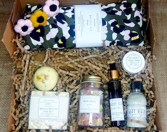 Luxury Spa Gift Box: Handmade Bath Set, Self Care & Stress Relief
