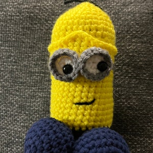 Қонақүйдегі порно Қалың шашы шөміштен шығып тұрған порно