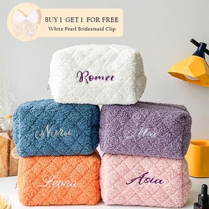 personalisierte Schminktasche, Brautjungfer Geschenk, benutzerdefinierte Schminktasche, Weihnachtsgeschenk, Monogramm Schminktasche gesteppte Schminktasche kommt mit gratis Geschenk