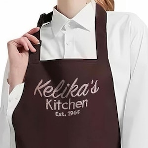 Custom embroidered apron,personalized apron with pockets,apron gift for chefs,cooks, bakers,baristas,grillers,and crafters,customgiftsformen