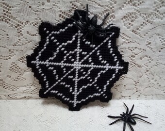 Black Spider Web Plastic Canvas Refrigerator Magnet with Spider Accessory, Spooky Halloween Kitchen Decor