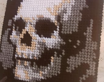 Human Skull Needle Crafted Shelf Art, Plastic Canvas Wall Hanging, Halloween Decoration, Spooky Gothic Home Decor