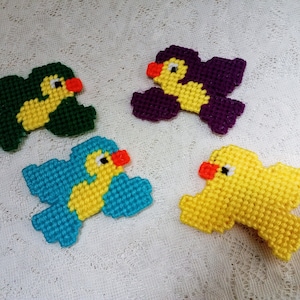 Rainbow Colored Plastic Canvas Flying Bird Refrigerator Magnet Set of 4, Kitchen Magnets, Bird Magnets, Kitchen Decor, Housewarming Gift