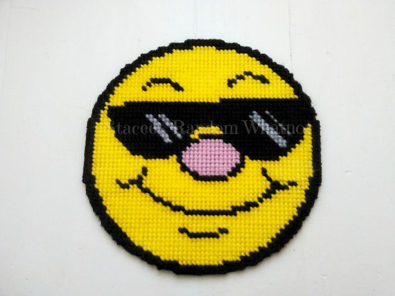 Sew Cute mini feutre Kit-Emoji Lunettes de soleil