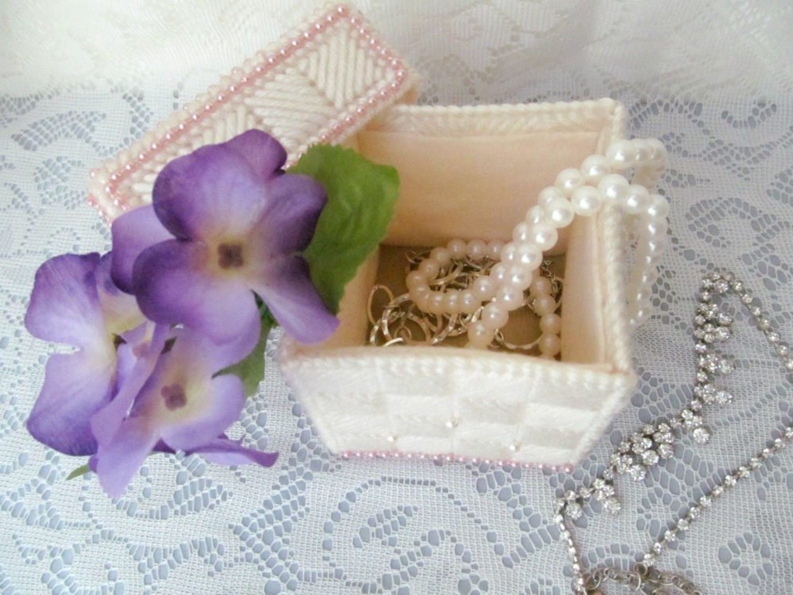 White Plastic Canvas Jewelry Box With White and Pink Faux Pearls, Romantic Gift Box, Feminine