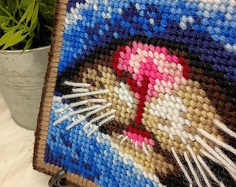 Kitty Cat Lovers Shelf Art, Pet Cat Plastic Canvas Wall Decor,