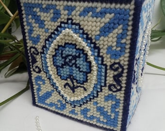 Blue Rose With Pearls Tissue Box Cover, Plastic Canvas Art, Handmade Elegant Table Decor, Blue Room Decor