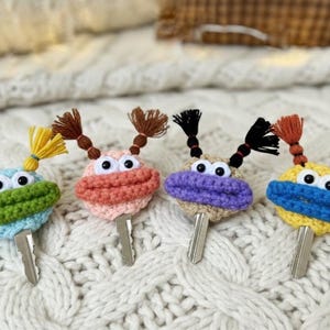 Patroon gehaakt grappig monster autosleuteletui, niet-gestikte houder (pdf-bestand)