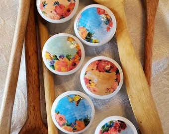 Vintage Flowers, 6 pc set, Wooden door pulls