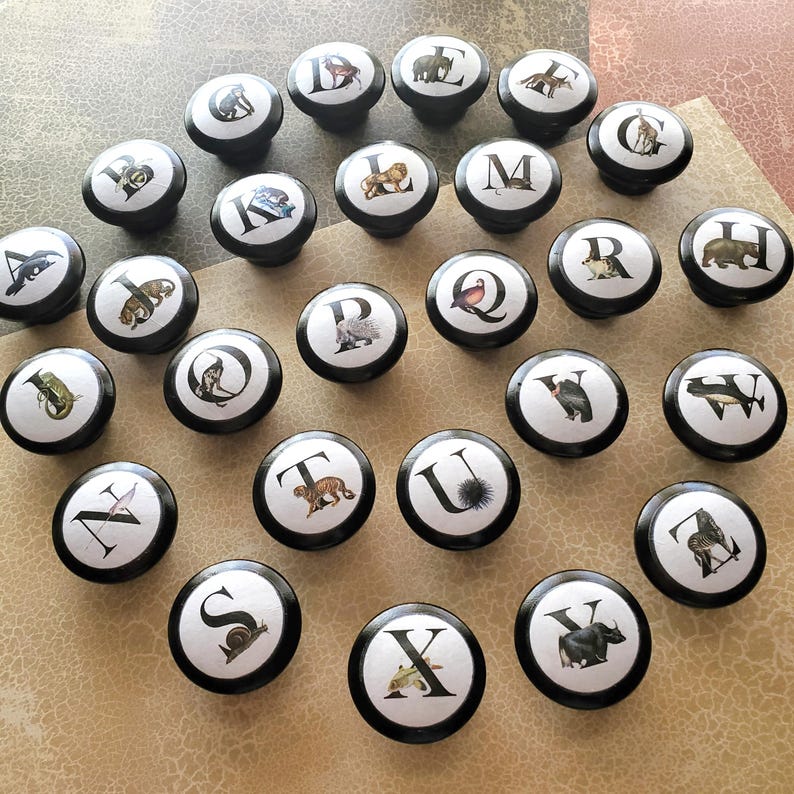 Alphabet knobs, Solid Black filled letters, door pulls and home design 画像 4