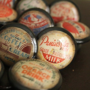 Vintage Knobs, Old Fashion Milk Tops, Wooden Door Pull