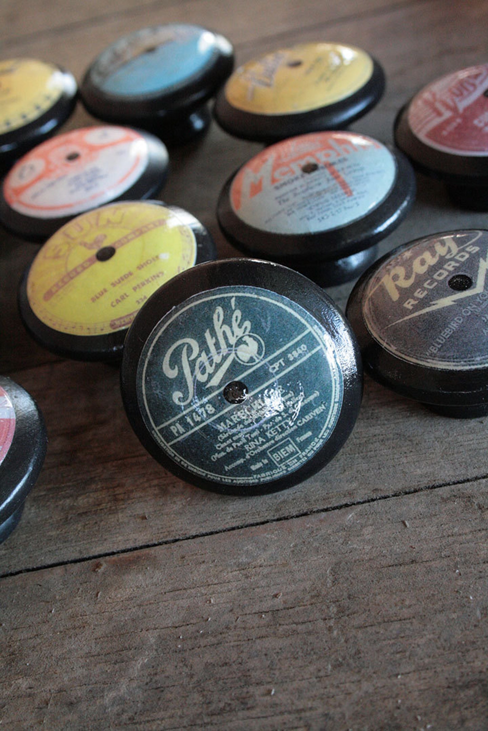 Vintage Knobs Spin This 12 Pc Set Door Pull Etsy