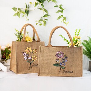 Bridesmaid Tote Bag,Custom Birth Flower Bag with Name ,Bachelorette Party Bag,Wedding Gift,Gift For Mother,Bridesmaid Proposal,Sister Gift