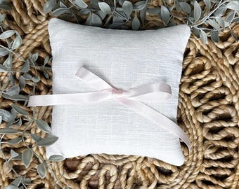Almohada de lino para portar anillos, 5 x 5 pulgadas, elija su lino y cinta