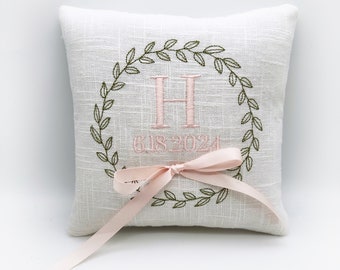 Linen Ring Bearer PIllow - 7 inch - Embroidered Vine Wreath Monogram