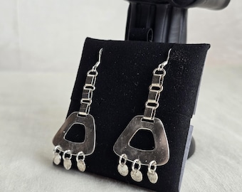 silver Mapuche earrings inspired trapelakucha