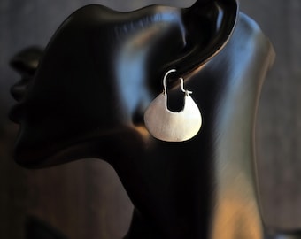 Rangiñtu chaway / fine silver Mapuche earrings