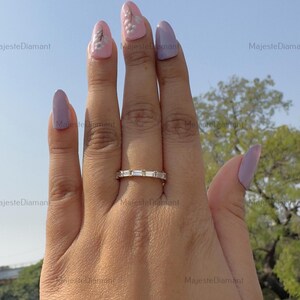 Baguette Cut Lab Grown gecertificeerde diamanten halve eeuwigheid band, 10K massief geelgouden bijpassende trouwring, sierlijke stapelbare vrouwenband voor haar