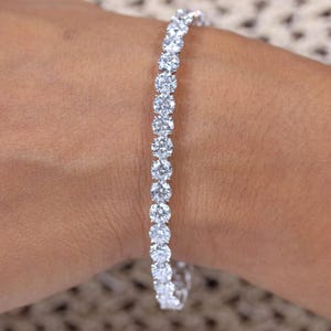Round Cut Lab Grown Diamond Tennis Bracelet, 14K Solid White Gold Women Luxury Bracelet, CVD Diamond Wedding Gift Bracelet, Gift For Mothers