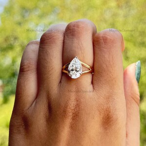 2.50CT Pear Cut Lab Grown Diamond Split Shank Solitaire Ring, 14K Solid Yellow Gold IGI Certified Diamond Proposal Ring, Engagement Ring