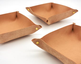 Perfume tray, leather tray made of natural cowhide, perfect as home decor for storing everyday items.