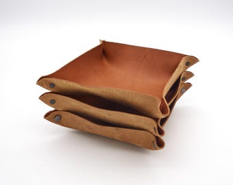 Dice rolling tray, leather tray made of natural cowhide, perfect as home decor for storing everyday items.