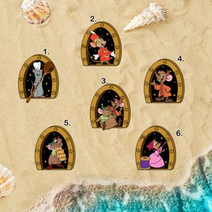 Personalized Mouse Porthole Disney Cruise Door Magnet, Mouse Hole Magnet, Cruise Line Magnet, Gus Gus Remy Cinderella Mouse Magnet