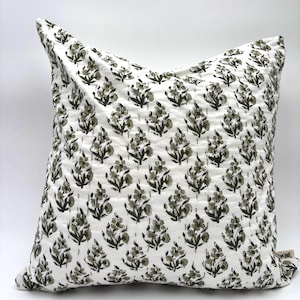 Frühling Dekokissen Blumenblumen Design grünen Kissenbezug für Sofa Home Decor Boho Farmhaus Stil Kissen für Schlafzimmer Gastgeschenk