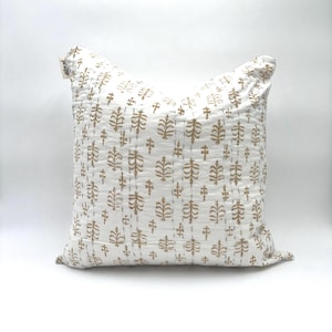 Pillow cover|beige pillow cover|floral pillow cover|throw pillow cover|20x20 pillow case|pillow case|18x18 pillow cover|block print pillow