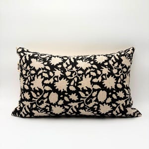 Black pillow lumbar Beige Throw pillow Floral Block Pattern Cover Home Rustic Decor Sofa Bohemian Style Farmhouse pillow fall decor summer