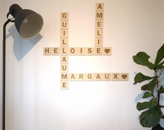 OLYCRAFT Lot de 300 carreaux en bois colorés avec lettres majuscules de A à Z pour la fabrication de sous-verres de l'alphabet et de mots croisés Domino