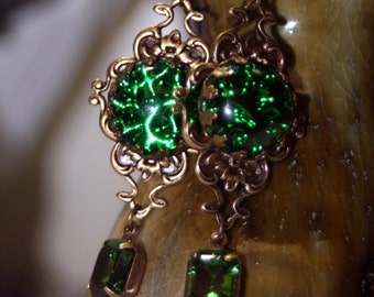 Emerald Fire Vintage Pinfire n Swarovski Rhinestones Dangle Earrings Brass Filigree Sharp