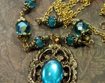 Collar con joyas Chantilly Gold n Teal