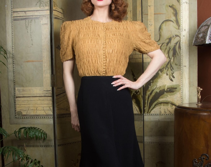 Late 1930s Vintage Colorblock Cocktail Dress of Ruched Gold Lamé and Black Rayon Crepe