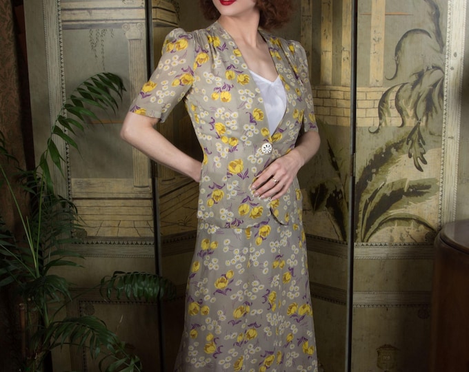 1930s Dress Set Late 30s Floral Rayon Bemburg Skirt with Matching Jacket in Grey with Yellow, White and Purple Daisy Print