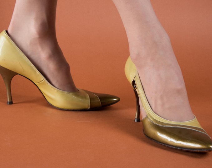 1960s Shoes - Size 7.5 - Vintage Yellow and Golden Olive Shimmering Tri Tone Patent Leather Heels by Life Stride