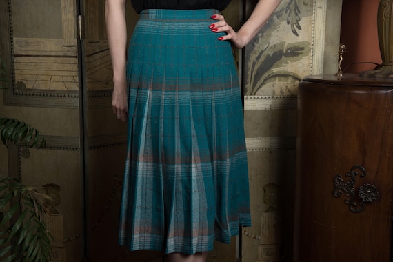 1950s Skirt -  Crisp Turnabout Style Teal Reversible Pleated Plaid Vintage 50s Skirt