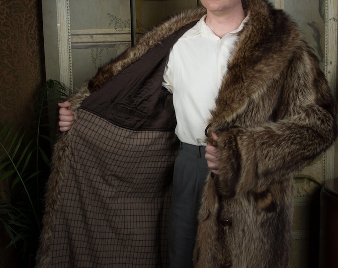 Exceptional 1910s 1920s Authentic Vintage Raccoon Fur Overcoat Stadium Ivy League Craze Double Breasted Blanket Lined