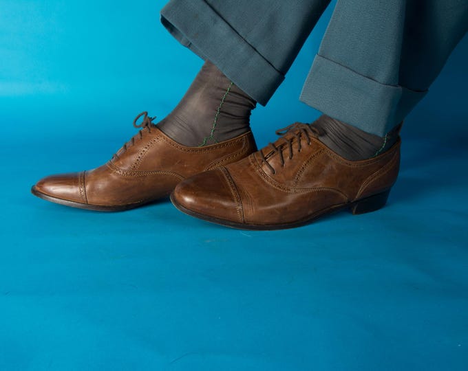1970s Vintage Shoes Size D - Quality Soft Brown Leather Cap Toe Brogues