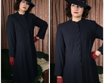 1940s Coat - Fantastic Lightweight Navy Blue Early 40s Lightweight Tailored Wool Crepe Coat