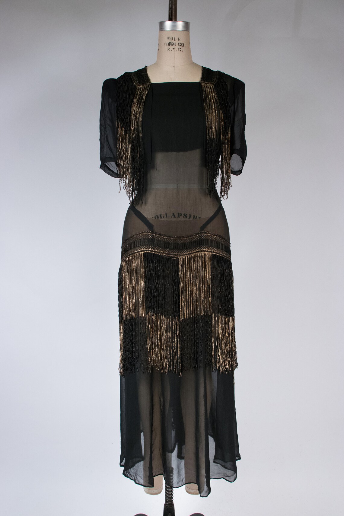 1930s cocktail attire
