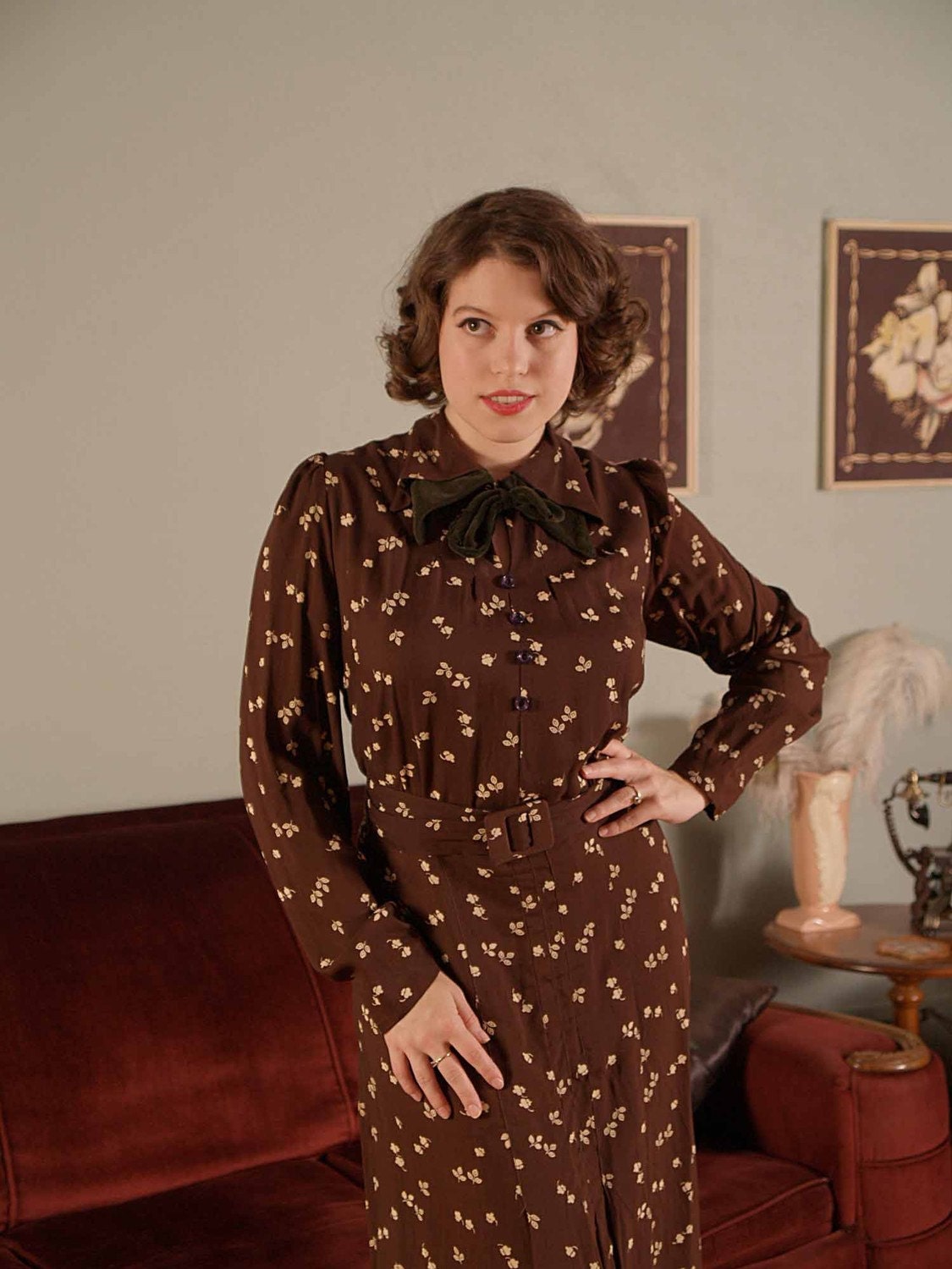 Reserved On Layaway Vintage 1930S Autumn Acorn Amazing Novelty Print Fall Dress in Warm Brown Xl Xxl
