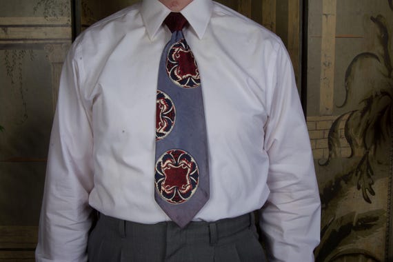 Vintage 1940s Ultra Shiny Satin Wide Tie in Cornflower Blue and Brick Red with Navy