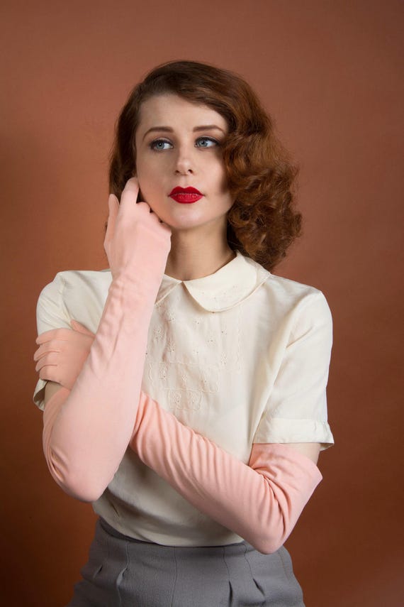 1960s Gloves - Size 6 -7 - Elegant Vintage 50s 60s Long Nylon Opera Length Gloves with Pearly Buttons in Peach Pink